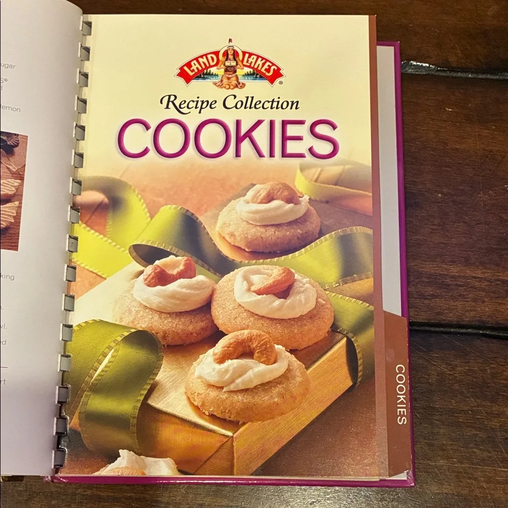 Land O’ Lakes Original Logo Recipe Collection - Appetizers, Baking, Cookies